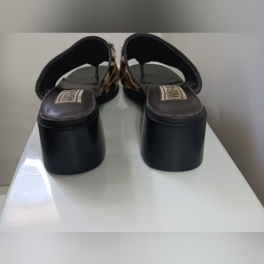 Kenneth Cole Reaction Leopard Sandals - Picture 3 of 4